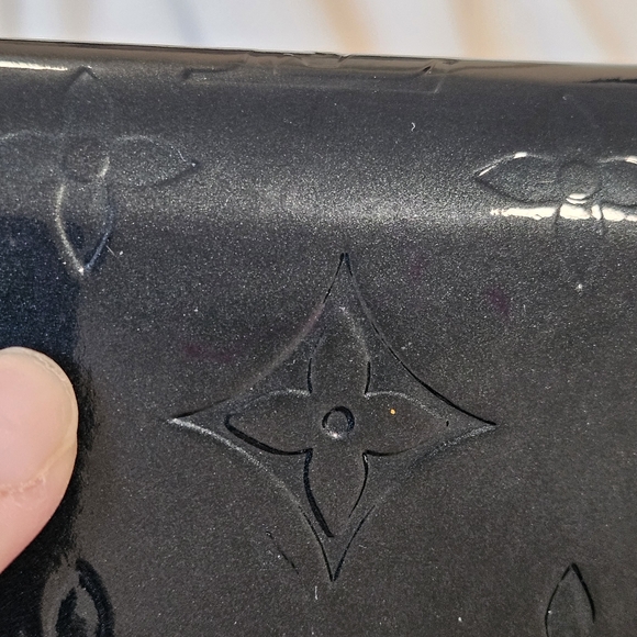 LOUIS VUITTON Vernis Zippy Long Wallet - Picture 14 of 15